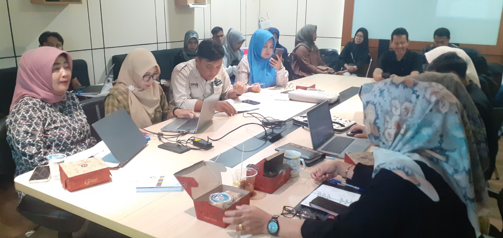 MONITORING DAN EVALUASI TRIWULAN I BIDANG PEREKONOMIAN DAN SDA , jumat (9/5/2025),